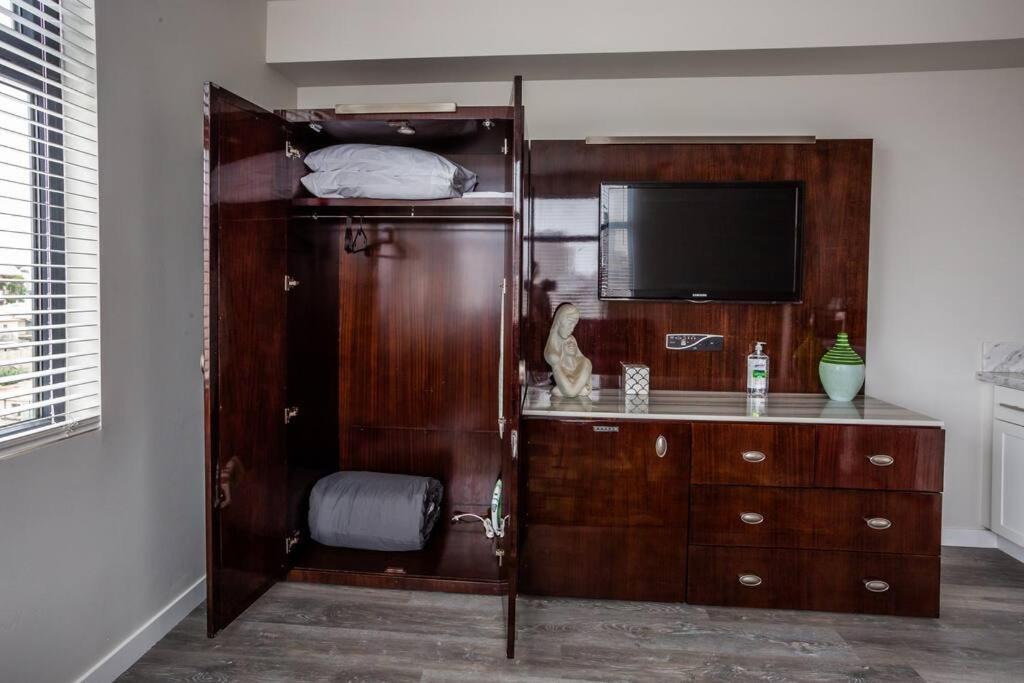 Cali King Size One Bedroom Luxurious Suite in DTSD San Diego Buitenkant foto